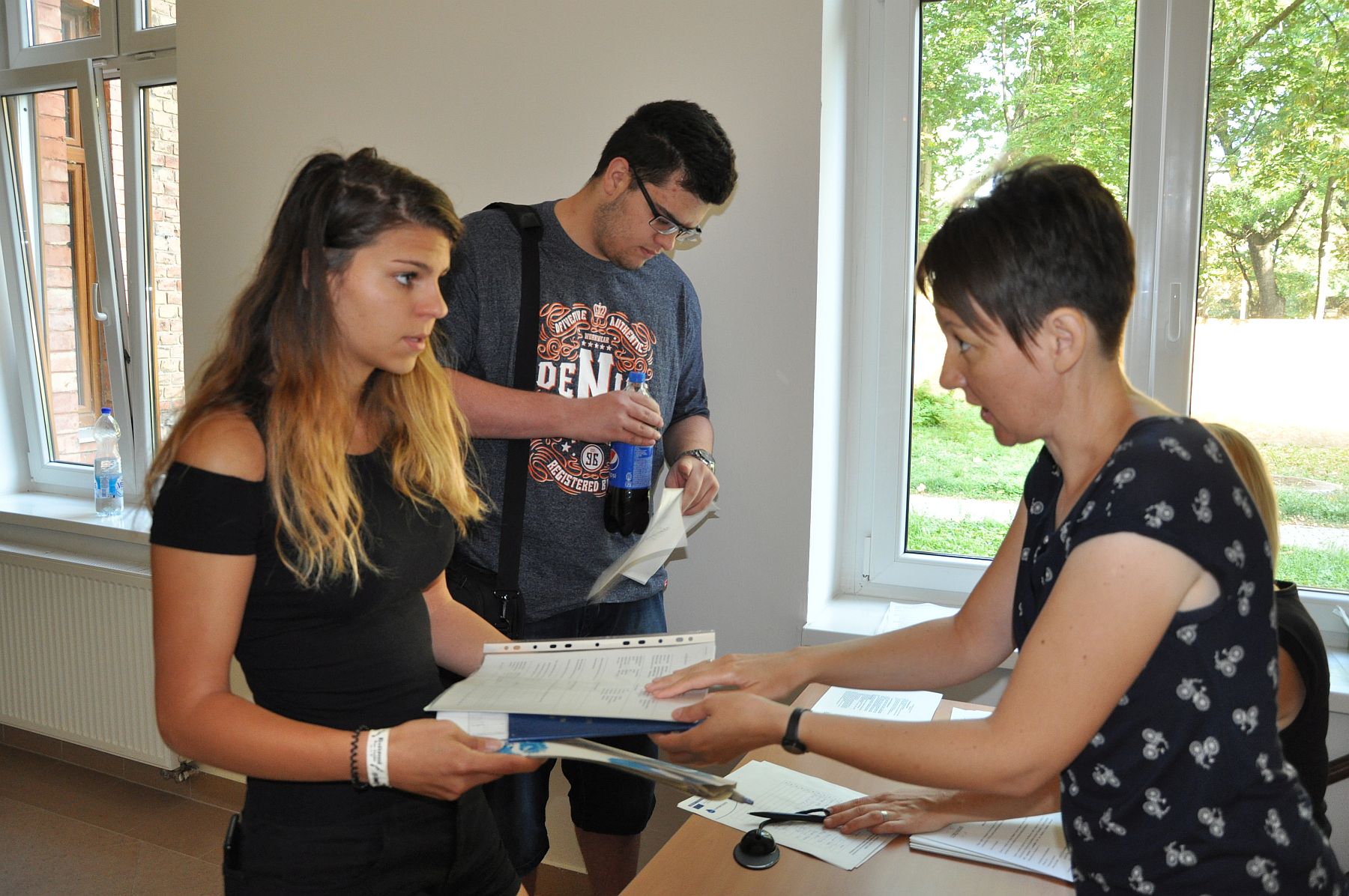 Elsőéves hallgatók beiratkozása a Corvinus Egyetem Székesfehérvári Campusában